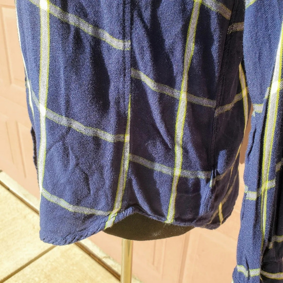 Stylus Blue White Lime Green Plaid Flannel Buttondown Top Women's Size Medium - Picture 9 of 15